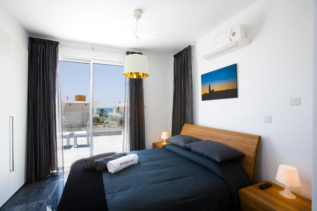 Paradise Cove Luxurious Beach Villas Paphos Chambre photo